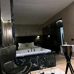 Monaco فندق Kamez