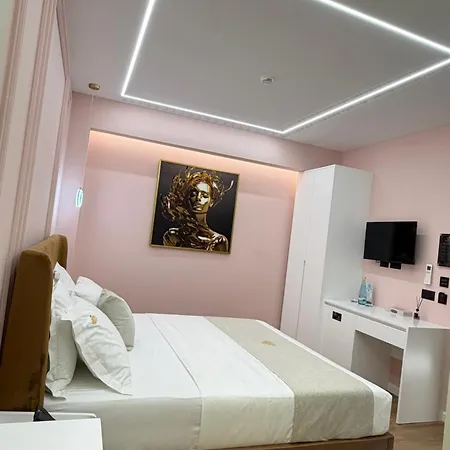 Otel Monaco Kamez
